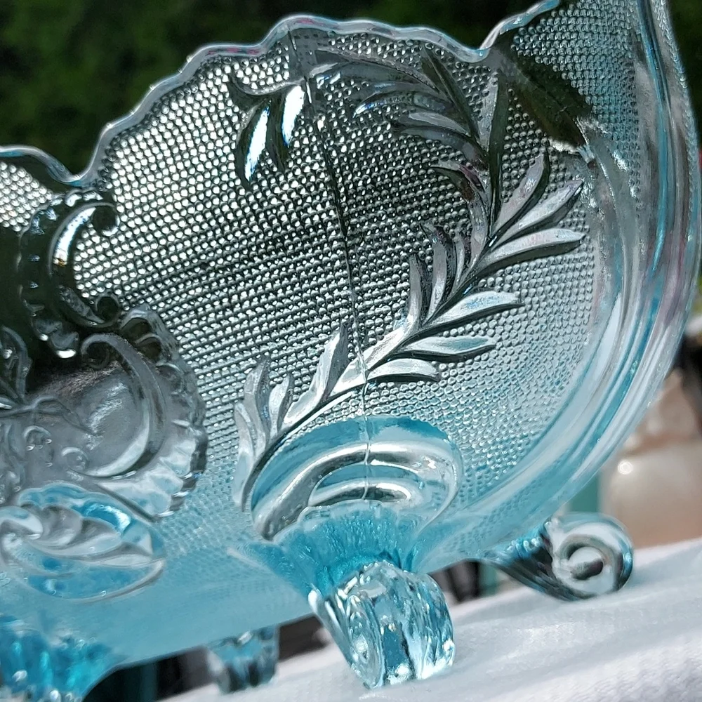 Vintage Jeannette mid century Pressed Glass Blue Footed Hombre  Compote Bowl MCM - Picture 14 of 17